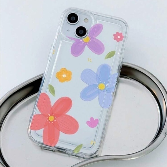 Accessories - ⚠️Clearance🫧iPhone 13/Pro/ Trendy Clear Floral iPhone Case Brand New